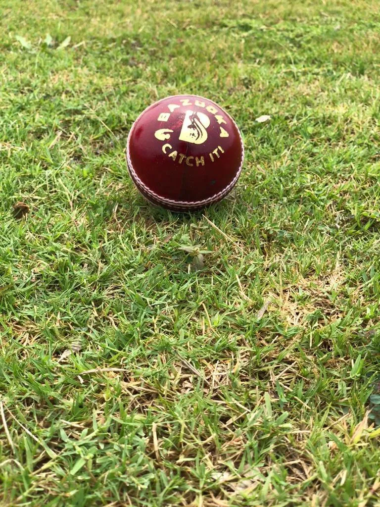 Bazooka Red Cricket Ball | Cricket | KIBI Sports
