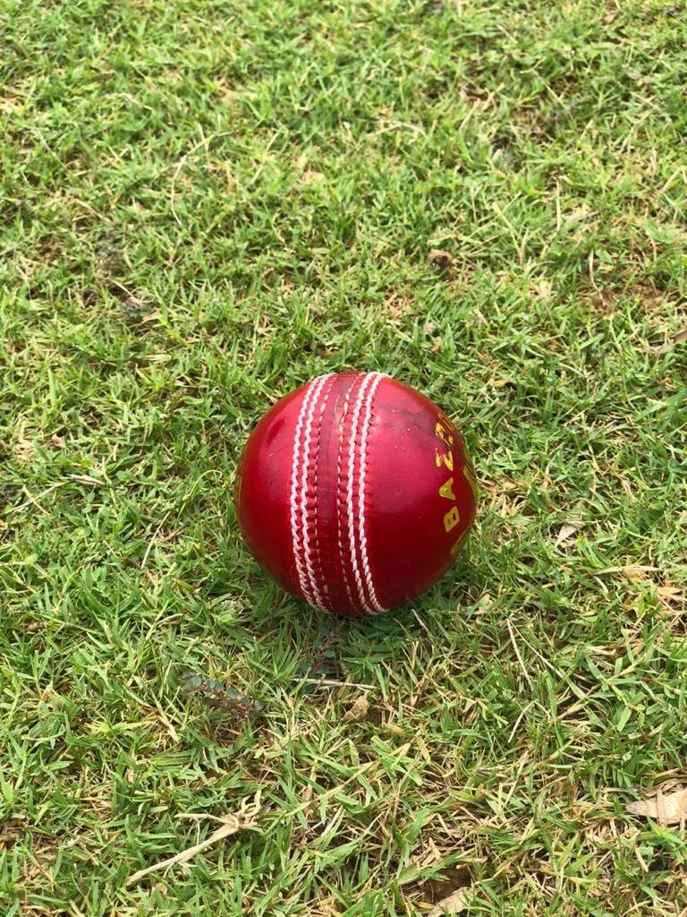 Bazooka Red Cricket Ball | Cricket | KIBI Sports